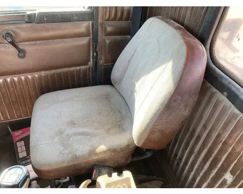Seat, Front Kenworth T800 Vander Haags Inc Dm