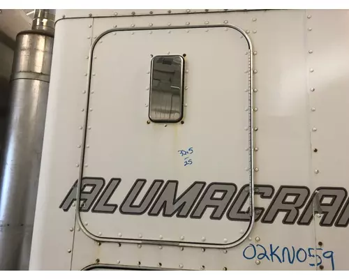 Kenworth T800 Sleeper Door