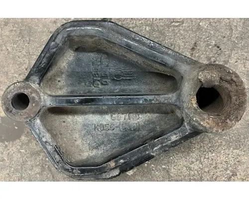 Spring Hanger KENWORTH T800 High Mountain Horsepower