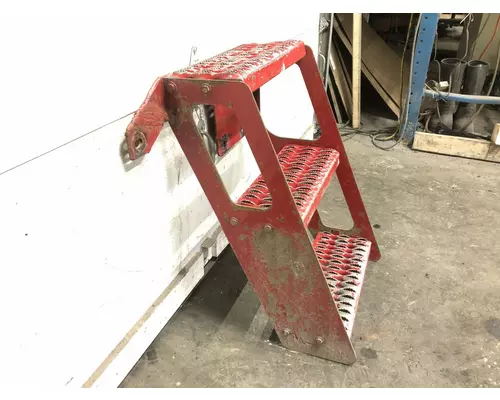 Kenworth T800 Step (Fuel Tank, Fairing)
