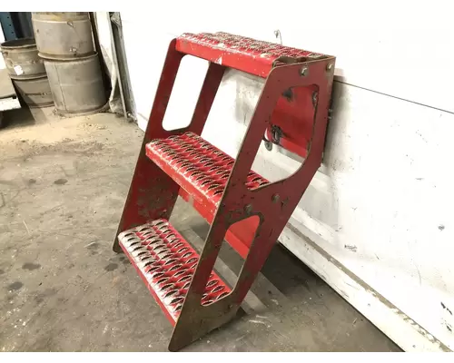 Kenworth T800 Step (Fuel Tank, Fairing)