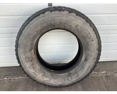 Kenworth T800 Tires