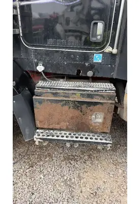 Kenworth T800 Tool Box