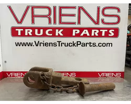 Trailer Hitch KENWORTH T800 Vriens Truck Parts