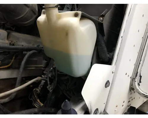 Kenworth T800 Windshield Washer Reservoir