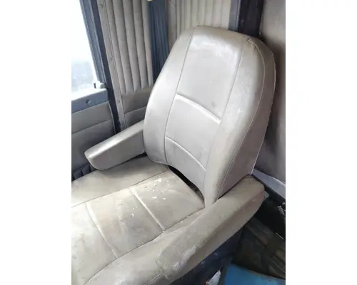 Seat, Front KENWORTH T800B LKQ Heavy Truck - Tampa