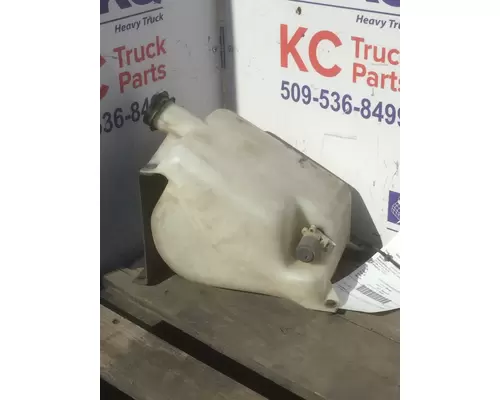 Windshield Washer Reservoir KENWORTH T800B LKQ KC Truck Parts - Inland Empire