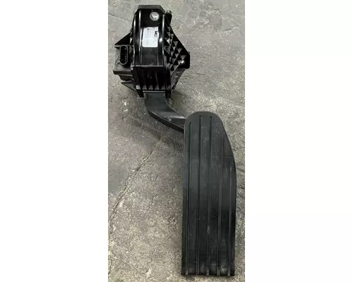 Accelerator Parts KENWORTH T880 High Mountain Horsepower