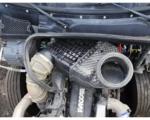 Kenworth T880 Air Cleaner
