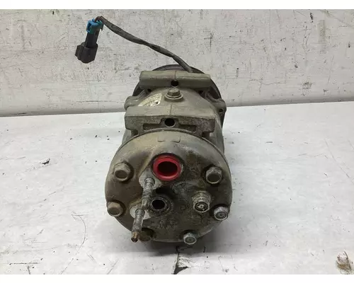 Kenworth T880 Air Conditioner Compressor