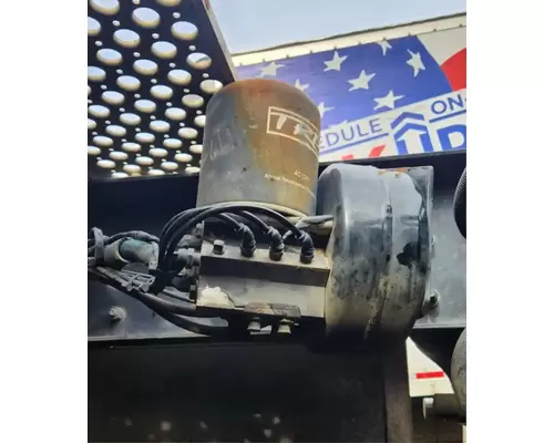 Kenworth T880 Air Drier