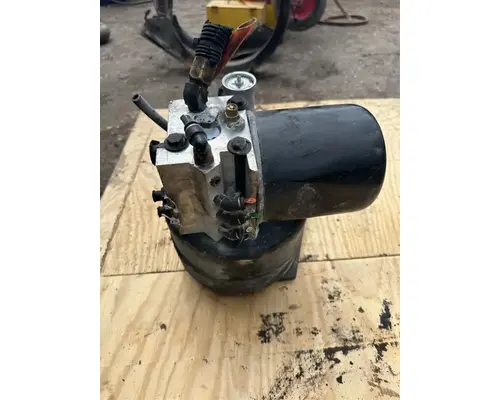 Kenworth T880 Air Drier