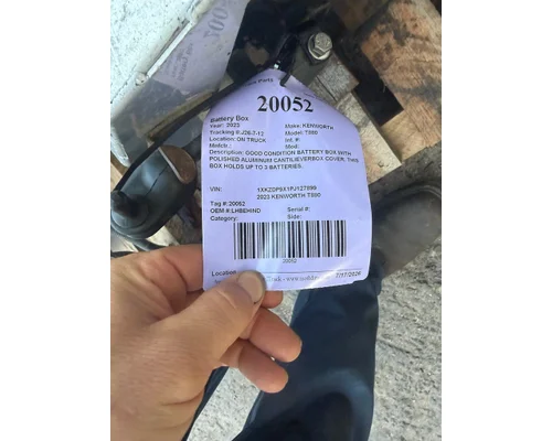 Battery Box KENWORTH T880 Camerota Truck Parts