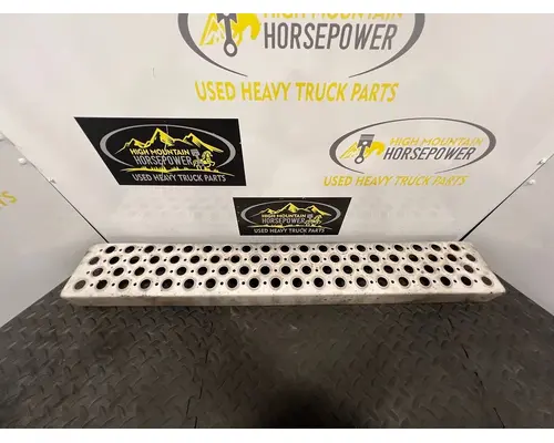 Body Parts, Misc. KENWORTH T880 High Mountain Horsepower