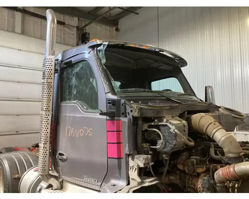 Kenworth T880 Cab Assembly