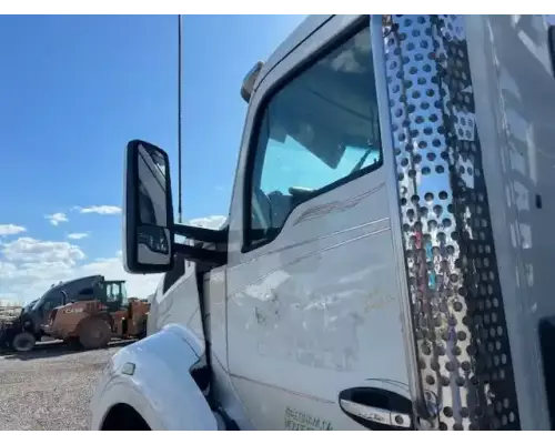 Kenworth T880 Cab