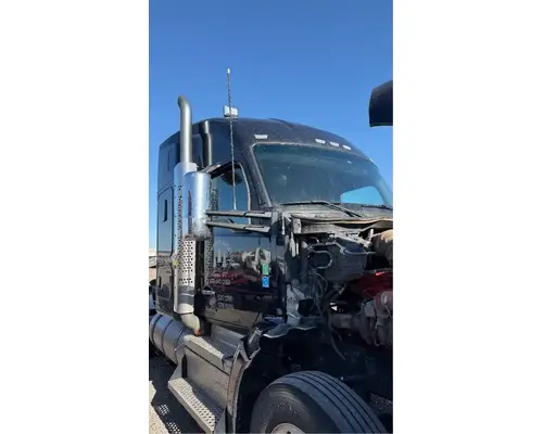 Kenworth T880 Cab