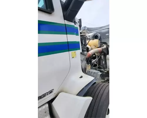 Cowl Kenworth T880 Complete Recycling Group LLC