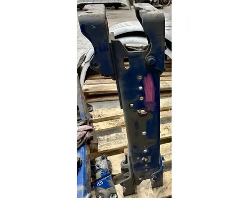 Crossmember KENWORTH T880 High Mountain Horsepower