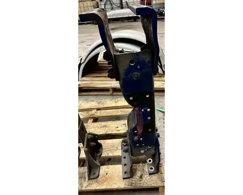 Crossmember KENWORTH T880 High Mountain Horsepower