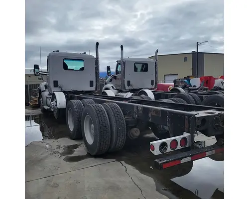 Cutoff Assembly (Housings & Suspension Only) KENWORTH T880 High Mountain Horsepower