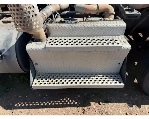 Kenworth T880 DPF (Diesel Particulate Filter)