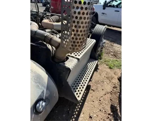 Kenworth T880 DPF (Diesel Particulate Filter)