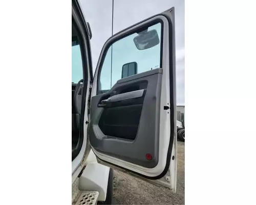 Kenworth T880 Door Assembly, Front