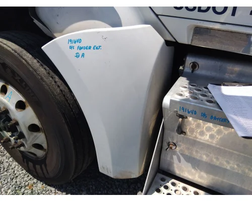 Fender Extension KENWORTH T880 LKQ Heavy Truck Maryland