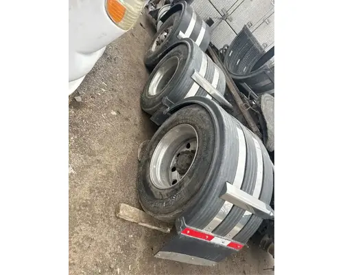 Kenworth T880 Fender