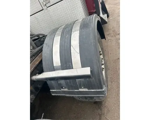 Kenworth T880 Fender