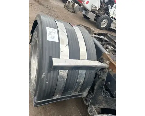 Kenworth T880 Fender