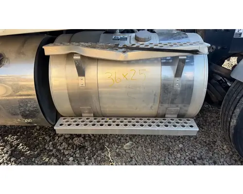 Kenworth T880 Fuel Tank