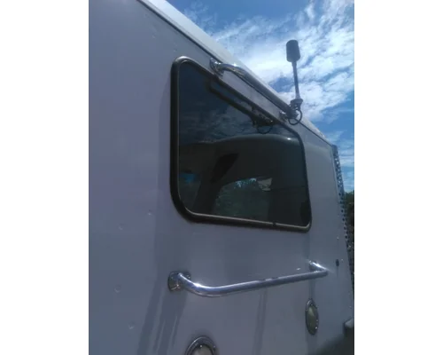 Back Glass KENWORTH T880 LKQ Evans Heavy Truck Parts