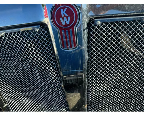 Kenworth T880 Grille