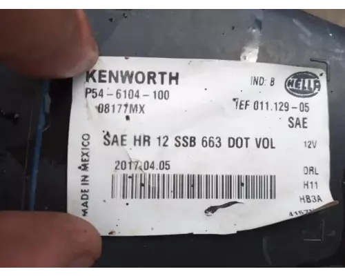 Kenworth T880 Headlamp Assembly