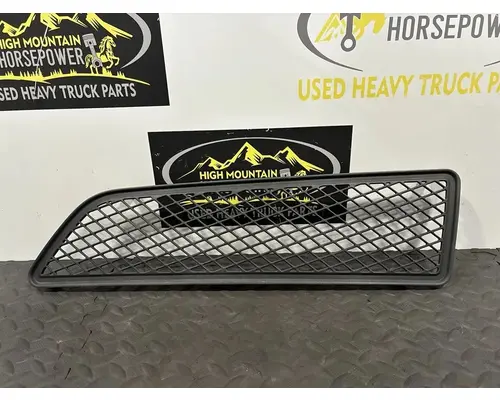 Hood KENWORTH T880 High Mountain Horsepower