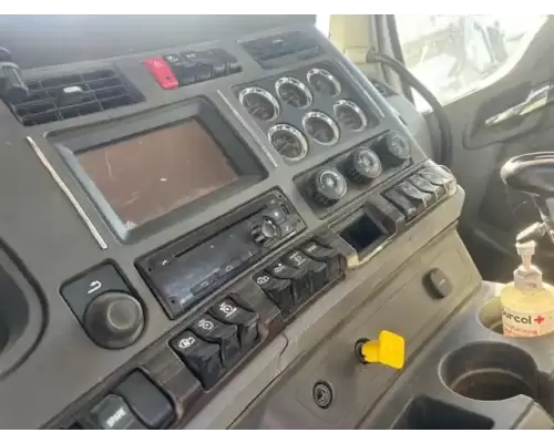 Kenworth T880 Instrument Cluster