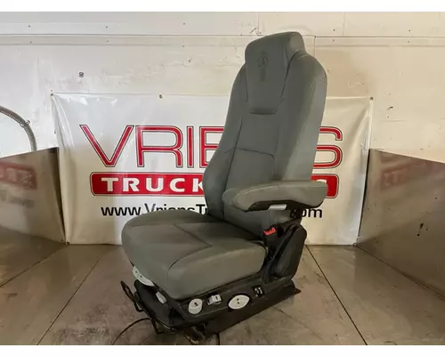 Seat, Front KENWORTH T880 Vriens Truck Parts