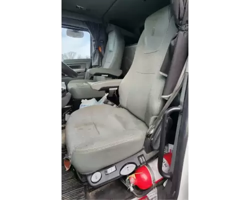 Kenworth T880 Seat, Front