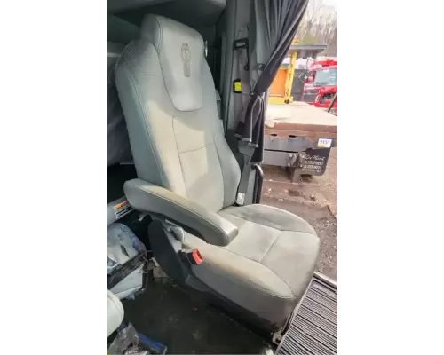 Kenworth T880 Seat, Front