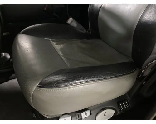 Kenworth T880 Seat (non-Suspension)