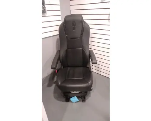 Seat, Front KENWORTH T880 High Mountain Horsepower