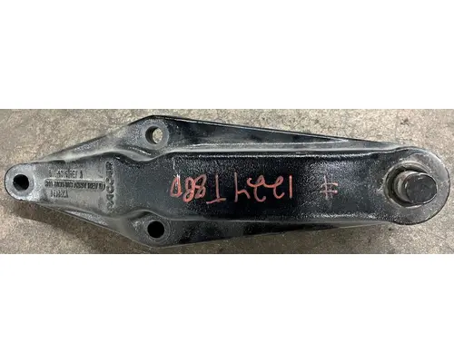 Spring Hanger KENWORTH T880 High Mountain Horsepower