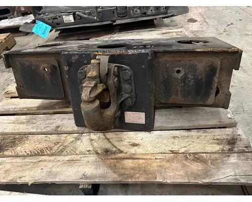 Trailer Hitch KENWORTH T880 High Mountain Horsepower