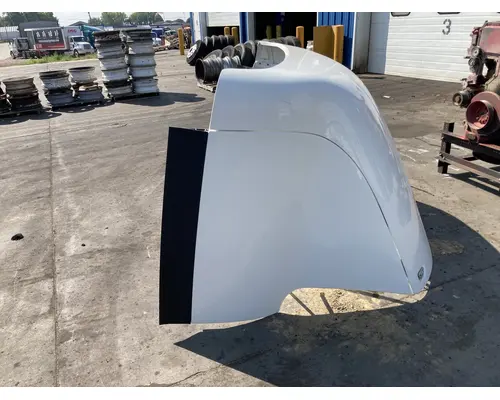 Kenworth T880 Wind Deflector