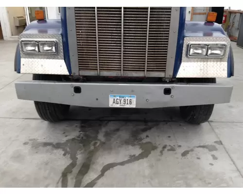Kenworth W900B Bumper Assembly, Front