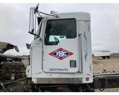 Kenworth W900B Cab Assembly