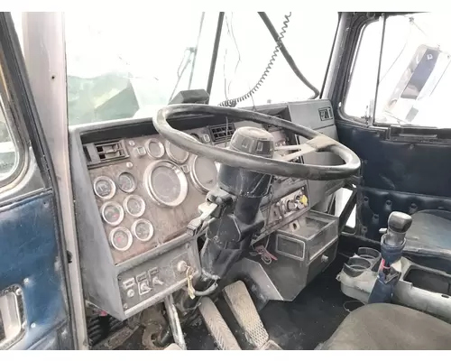 Kenworth W900B Dash Assembly