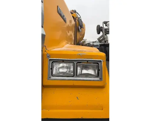 Kenworth W900B Headlamp Assembly